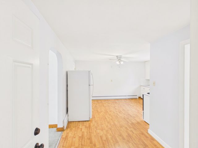 852 Clay Street, Manchester, NH 03103
