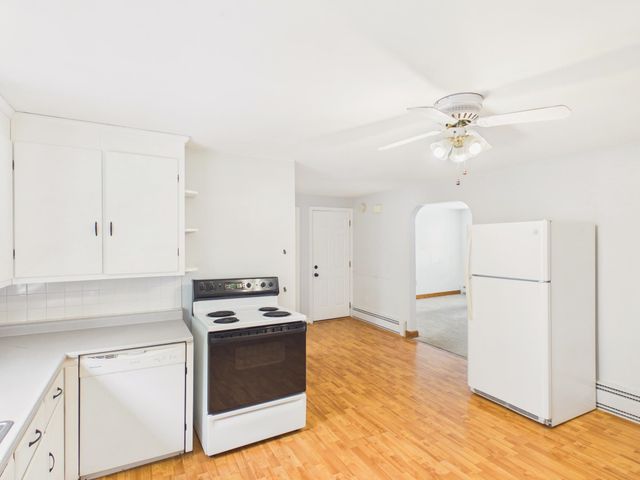852 Clay Street, Manchester, NH 03103