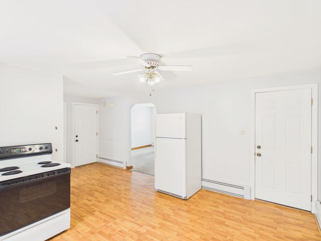 852 Clay Street, Manchester, NH 03103