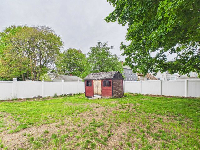 852 Clay Street, Manchester, NH 03103