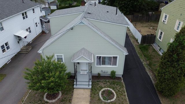 852 Clay Street, Manchester, NH 03103