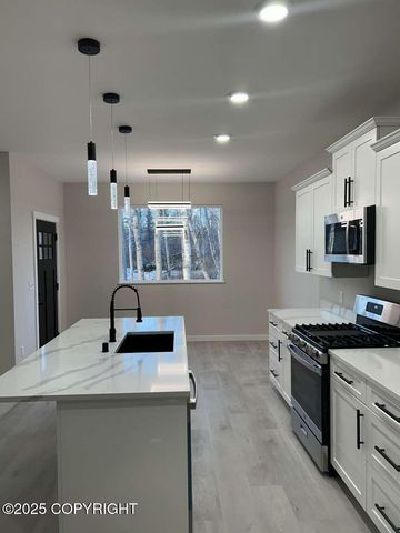 2475 W Sunlight Lane, Wasilla, AK 99654