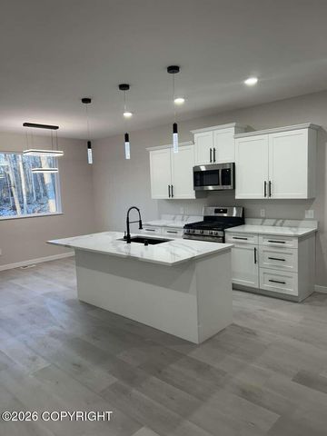 2475 W Sunlight Lane, Wasilla, AK 99654
