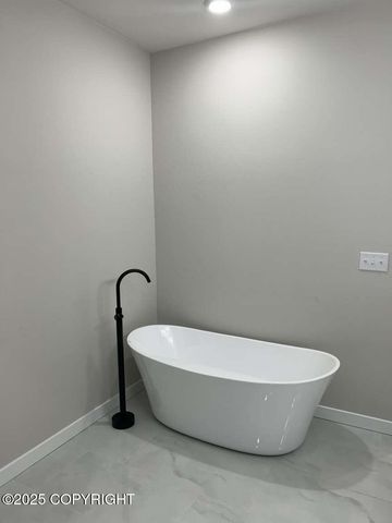 2475 W Sunlight Lane, Wasilla, AK 99654