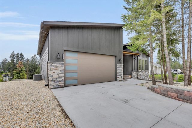 39980 Lake Summit Dr, Loon Lake, WA 99148