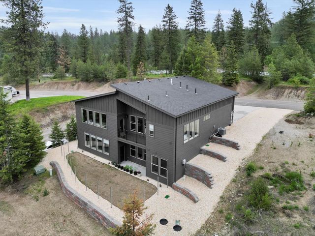 39980 Lake Summit Dr, Loon Lake, WA 99148