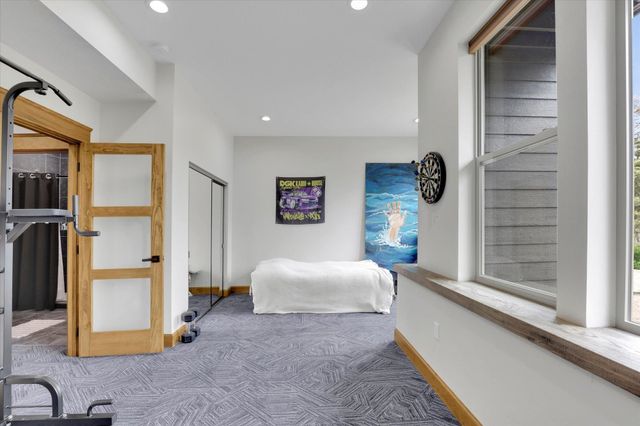 39980 Lake Summit Dr, Loon Lake, WA 99148