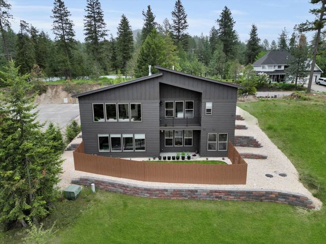 39980 Lake Summit Dr, Loon Lake, WA 99148