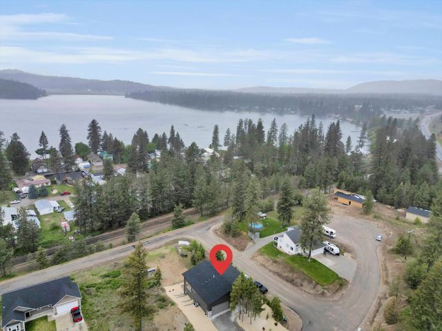 39980 Lake Summit Dr, Loon Lake, WA 99148