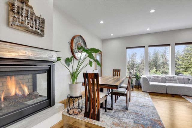 39980 Lake Summit Dr, Loon Lake, WA 99148