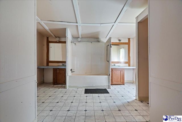 3016 Ridgecrest Rd, Wallace, SC 29596