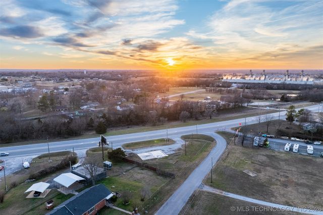 25901 E 51 Highway, Broken Arrow, OK 74014