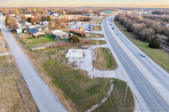 25901 E 51 Highway, Broken Arrow, OK 74014