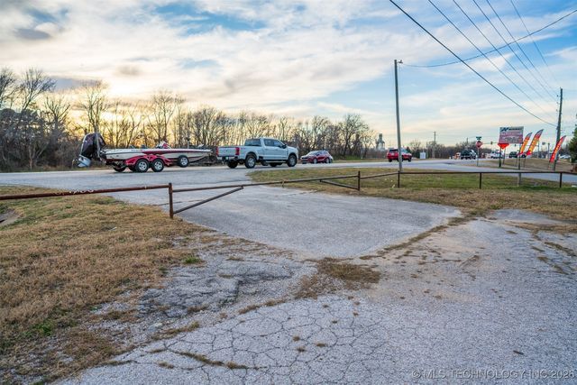 25901 E 51 Highway, Broken Arrow, OK 74014