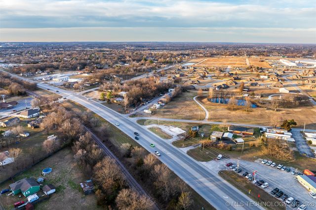 25901 E 51 Highway, Broken Arrow, OK 74014