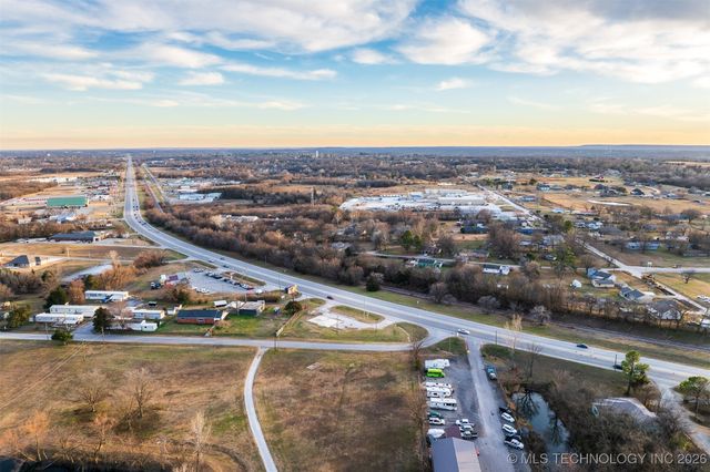 25901 E 51 Highway, Broken Arrow, OK 74014