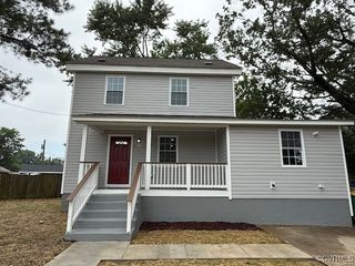 1103 Burnside St, Hopewell, VA 23860