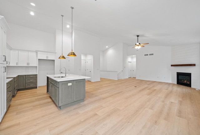 Lt19 Arbor Ridge DRIVE, Delavan, WI 53115