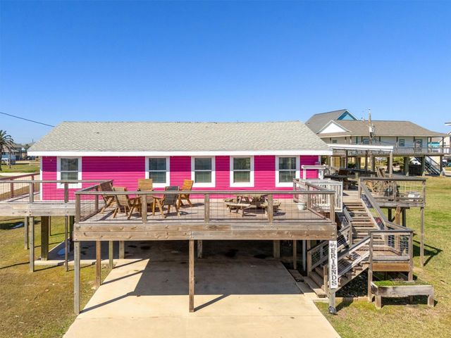 13102 Buccaneer Parkway, Freeport, TX 77541
