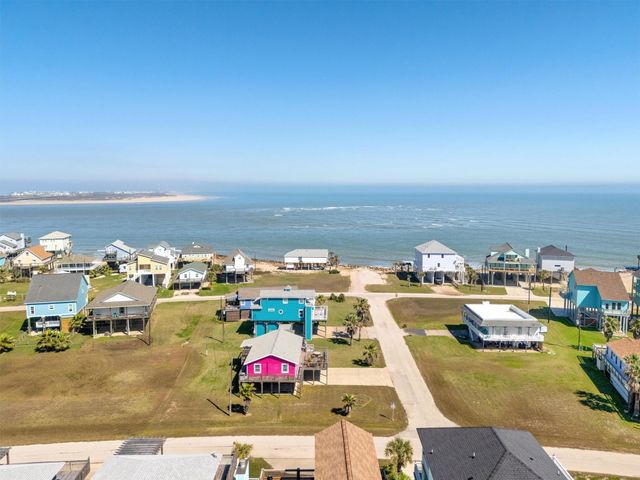 13102 Buccaneer Parkway, Freeport, TX 77541