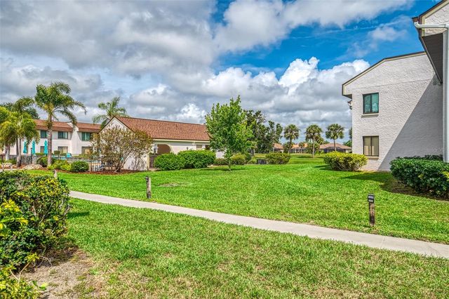 796 CAPRI ISLES BOULEVARD 130, Venice, FL 34292