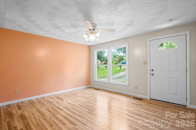 2428 Cedar Valley Drive, Conover, NC 28613