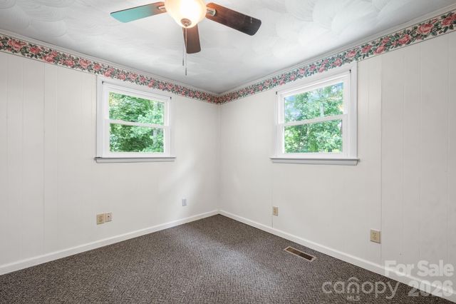 2428 Cedar Valley Drive, Conover, NC 28613