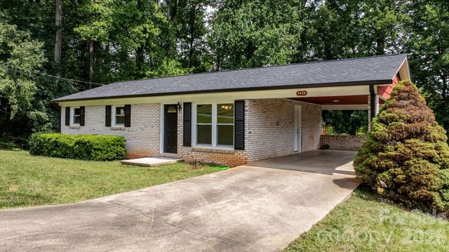 2428 Cedar Valley Drive, Conover, NC 28613