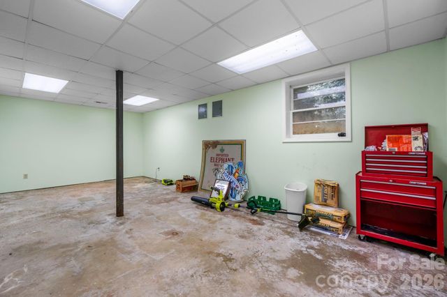 2428 Cedar Valley Drive, Conover, NC 28613