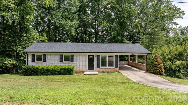 2428 Cedar Valley Drive, Conover, NC 28613