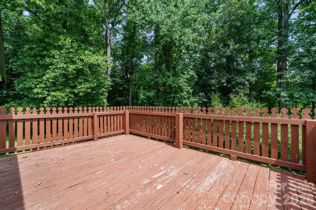 2428 Cedar Valley Drive, Conover, NC 28613