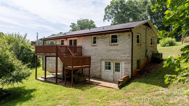 2428 Cedar Valley Drive, Conover, NC 28613