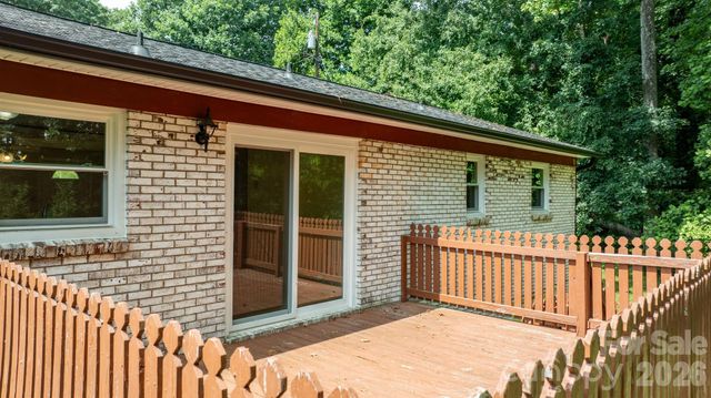 2428 Cedar Valley Drive, Conover, NC 28613