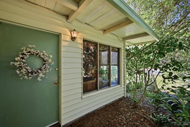 2875 Lomitas Ave, Santa Rosa, CA 95404