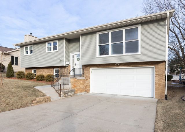 3510 35th Street, Moline, IL 61265