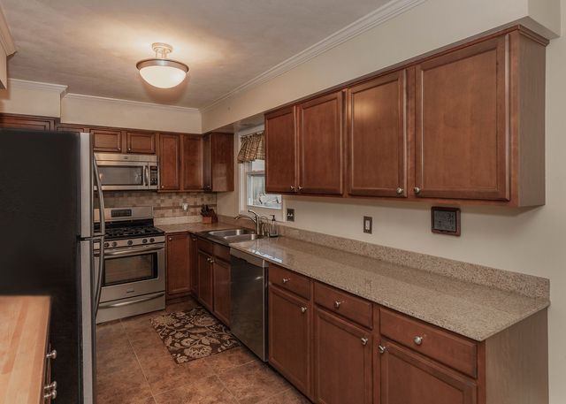 3510 35th Street, Moline, IL 61265