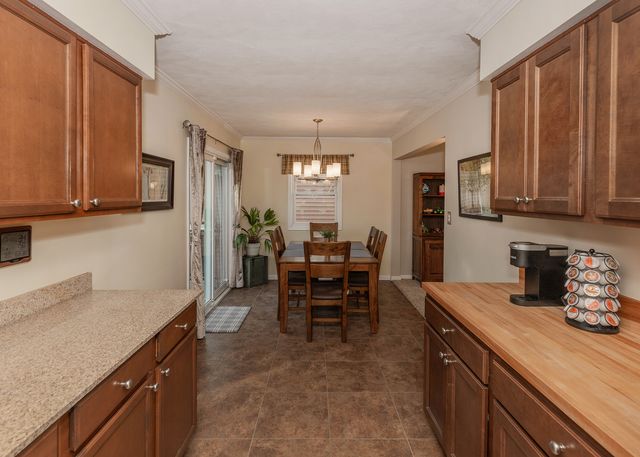 3510 35th Street, Moline, IL 61265