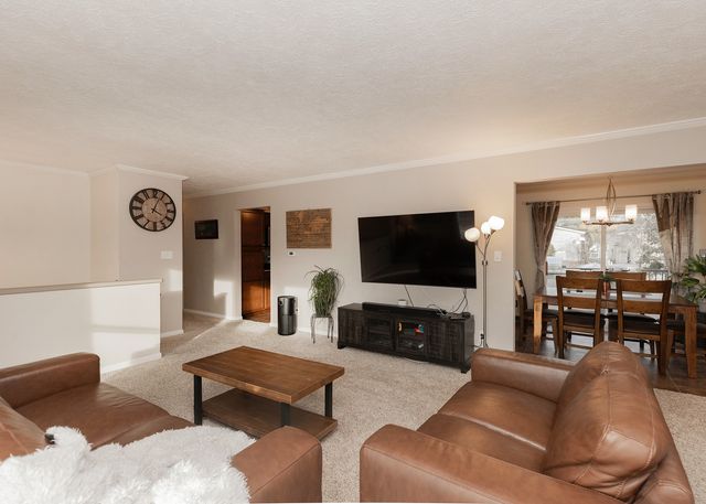 3510 35th Street, Moline, IL 61265