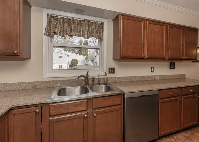 3510 35th Street, Moline, IL 61265