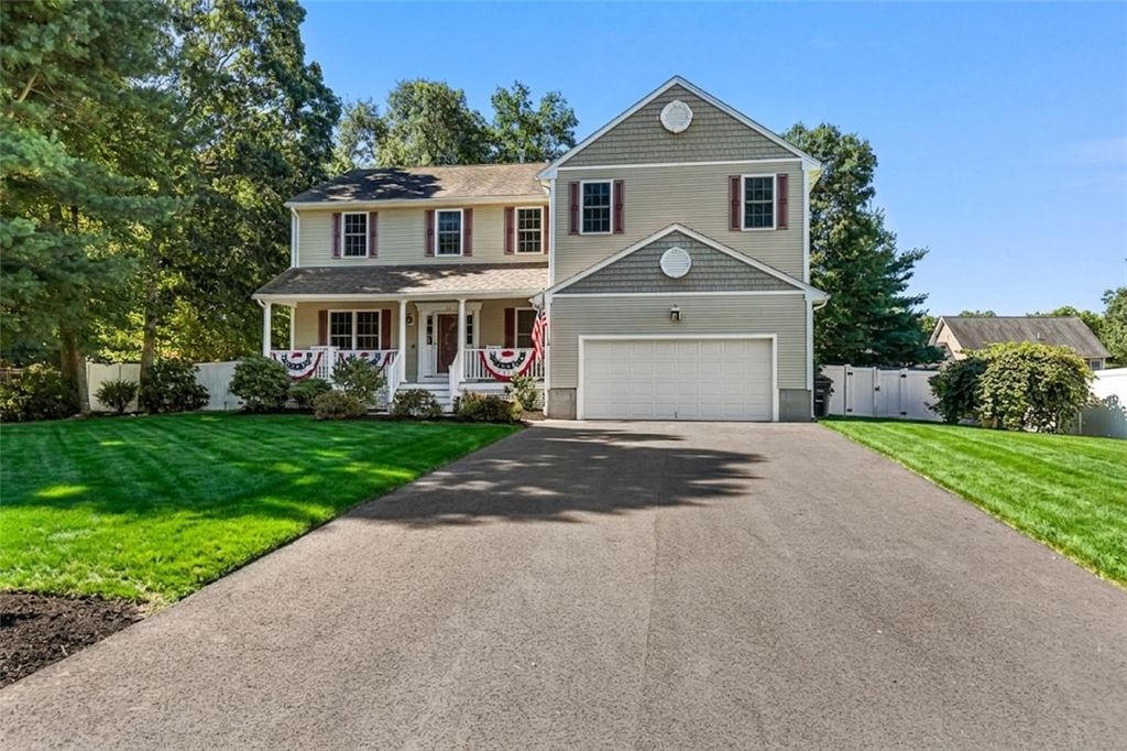 22 ARBOR Drive, Coventry, RI 02816