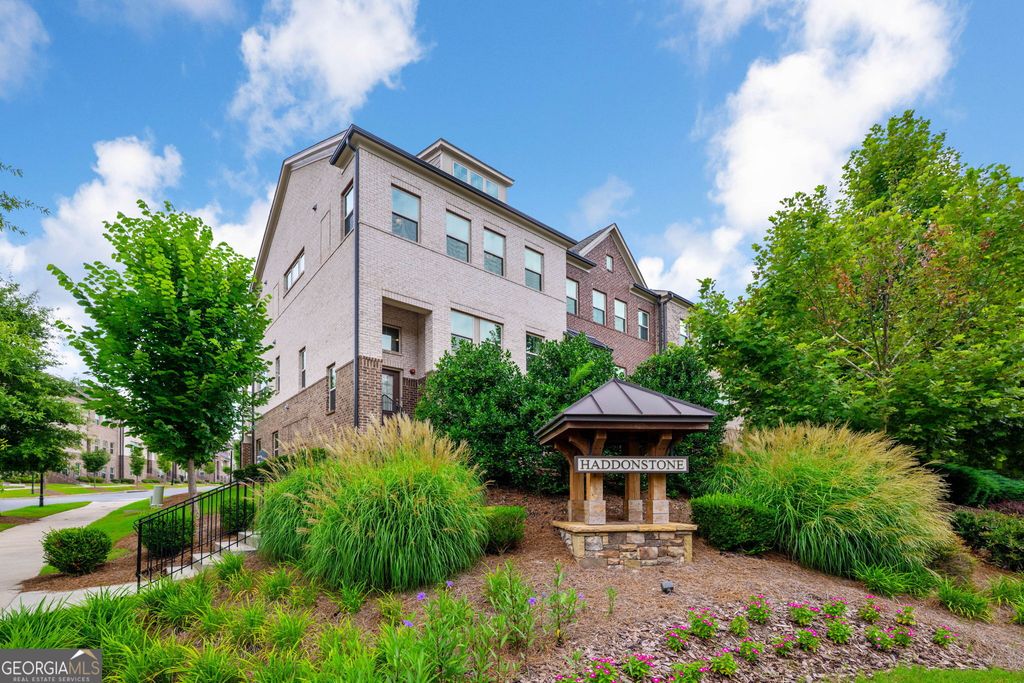 743 Brecklin Lane, Woodstock, GA 30188