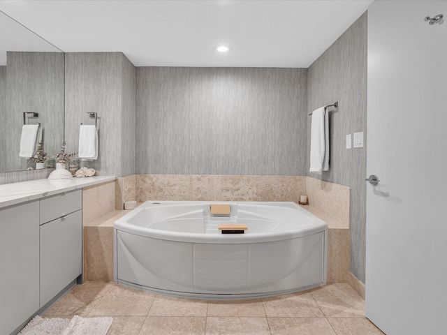 1600 S Ocean Boulevard, Pompano Beach, FL 33062