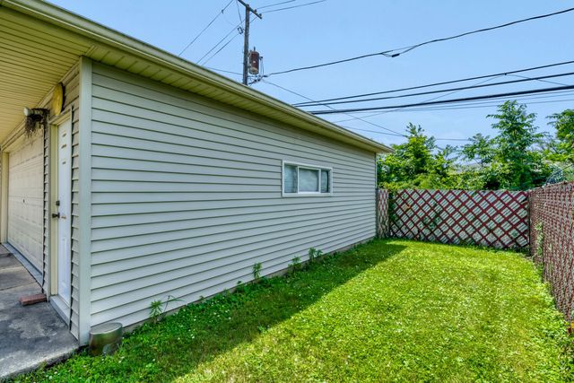 1129 W 107th Street, Chicago, IL 60643