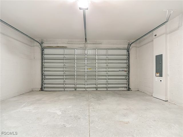 8735 Catamaran DR 3B-Villa, Naples, FL 34114