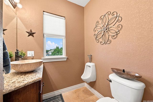 866 Artillery Dr, Canyon Lake, TX 78133