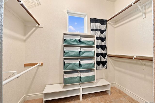 866 Artillery Dr, Canyon Lake, TX 78133