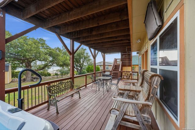 866 Artillery Dr, Canyon Lake, TX 78133