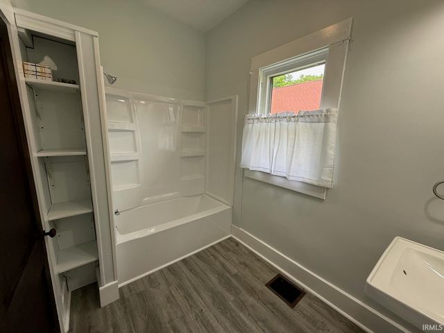 310 W Market Street, Spencer, IN 47460