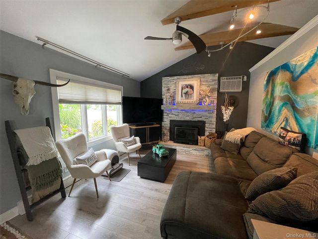 30 Classon Avenue, Mastic, NY 11950