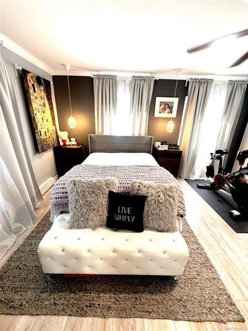 30 Classon Avenue, Mastic, NY 11950